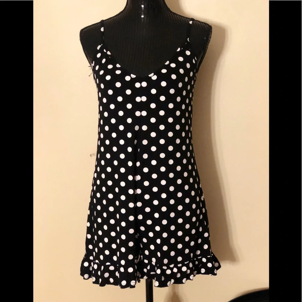 Pretty Little Thing Polka Dot Frill Romper - Picture 3 of 6